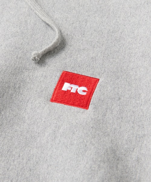 FTC(エフティーシー)の「BOX LOGO PULLOVER HOODY(パーカー・メンズ・ブラック/グレー/カモフラージュ/ブルー系その他・X-LARGE/LARGE/MEDIUM/SMALL)」の7枚目の写真