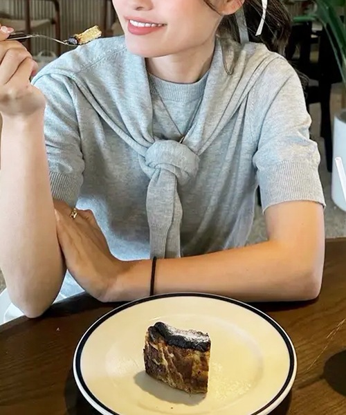 aquagarage（アクアガレージ）の「ニットアンサンブル（カーディガン/ボレロ・レディース・ブラック/グレイッシュベージュ/アイボリー/グレー/ネイビー/イエロー/ライトパープル/グリーン/ピンク/ブラウン/ボルドー/ホワイト/ライトグリーン/レッド・M/L）」の18枚目の写真