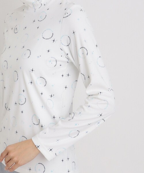 adabat（アダバット）の「UVカット ロゴドットプリント長袖モックネックT（Tシャツ/カットソー・レディース・ホワイト系1/ネイビー系・36/42/38/40）」の16枚目の写真
