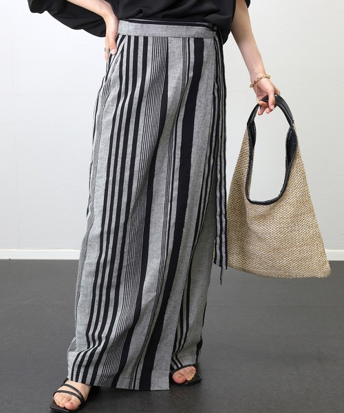 Aletta vita（アレッタビータ）の「コットンリネンランダムストライプラップスカート（スカート・レディース・ブラック・FREE）」の6枚目の写真