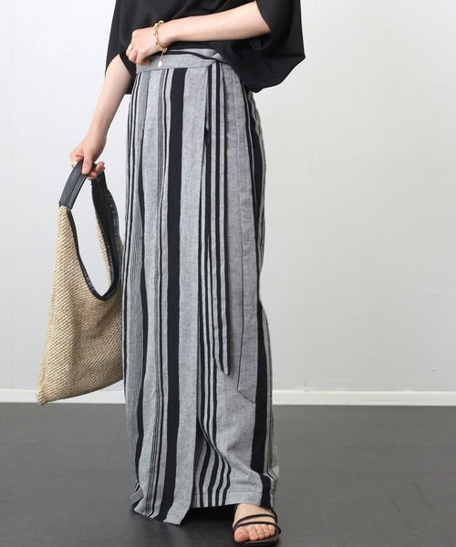 Aletta vita（アレッタビータ）の「コットンリネンランダムストライプラップスカート（スカート・レディース・ブラック・FREE）」の7枚目の写真