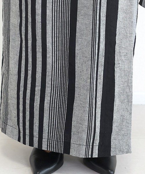 Aletta vita（アレッタビータ）の「コットンリネンランダムストライプラップスカート（スカート・レディース・ブラック・FREE）」の10枚目の写真