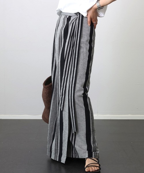 Aletta vita（アレッタビータ）の「コットンリネンランダムストライプラップスカート（スカート・レディース・ブラック・FREE）」の21枚目の写真