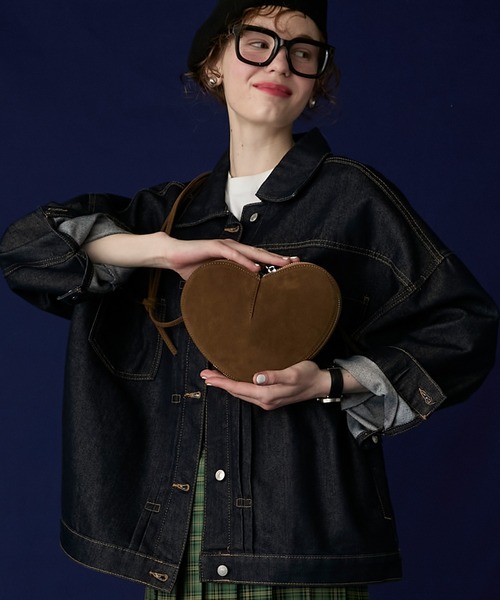 BONLECILL Marche(ボンルシールマルシェ)の「【BONLECILL Marche】ハートショルダーバッグ/ポシェット(ショルダーバッグ・レディース・チャコールグレー/ブラウン/キャメル・FREE)」の1枚目の写真