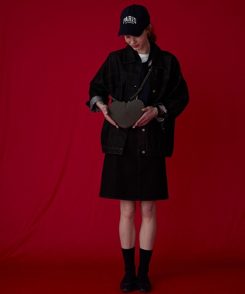BONLECILL Marche(ボンルシールマルシェ)の「【BONLECILL Marche】ハートショルダーバッグ/ポシェット(ショルダーバッグ・レディース・チャコールグレー/ブラウン/キャメル・FREE)」の11枚目の写真