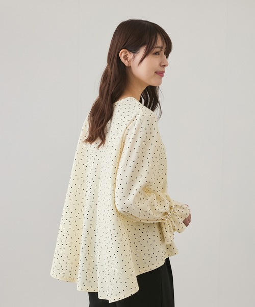 Jayro(ジャイロ)の「ピンタックプルオーバー(Tシャツ/カットソー・レディース・ホワイト/ブラック/グレー系その他/ホワイト系その他2/ブルー系その他5・M)」の18枚目の写真