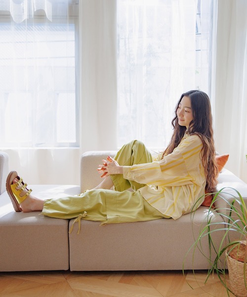 niko and...(ニコアンド)の「オリジナル3リボンサンダル(サンダル・レディース・イエロー/ブラック/ブルー・LARGE/MEDIUM/SMALL)」の22枚目の写真