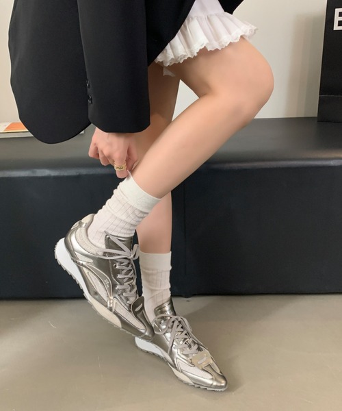 Teem Store（チームストア）の「【軽量】ポインテッドメタリックスニーカー（スニーカー・レディース・シルバー・S/M/L）」の7枚目の写真