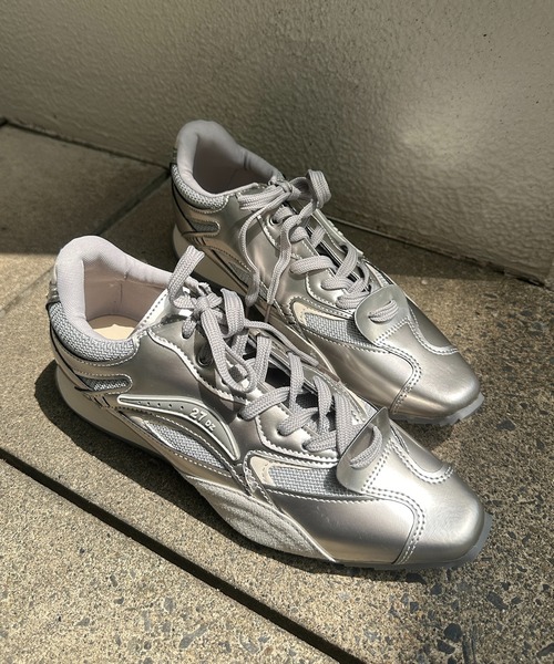 Teem Store（チームストア）の「【軽量】ポインテッドメタリックスニーカー（スニーカー・レディース・シルバー・S/M/L）」の15枚目の写真