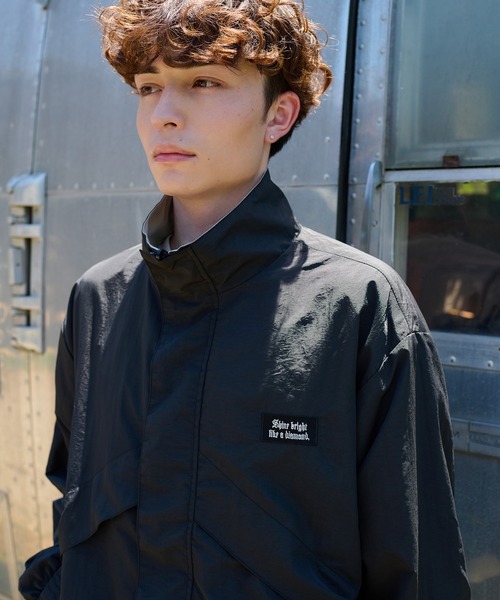 kutir（クティール）の「2WAY REVAESIBLE NYLON DRAWCORD SHORT BLOUSON／2wayリバーシブルナイロンドローコードショートブルゾン（ブルゾン・メンズ・ネイビー/ライトグレー/ブラック/グレイッシュベージュ/ブラック系/チャコールグレー/ボルドー/ブラウン・SMALL/MEDIUM/LARGE/X-LARGE）」の9枚目の写真