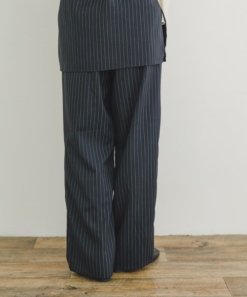 ITEMS URBANRESEARCH（アイテムズ アーバンリサーチ）の「ストライプキャミソール×イージーパンツセット（セットアップ・レディース・ネイビー/チャコールグレー・FREE）」の18枚目の写真