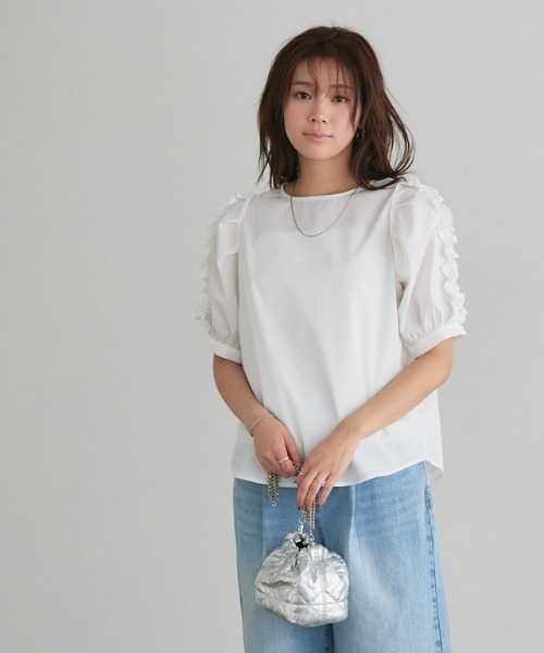 Pierrot（ピエロ）の「袖パールデザインフリルトップス（Tシャツ/カットソー・レディース・オフホワイト/ネイビー・M/L）」の21枚目の写真