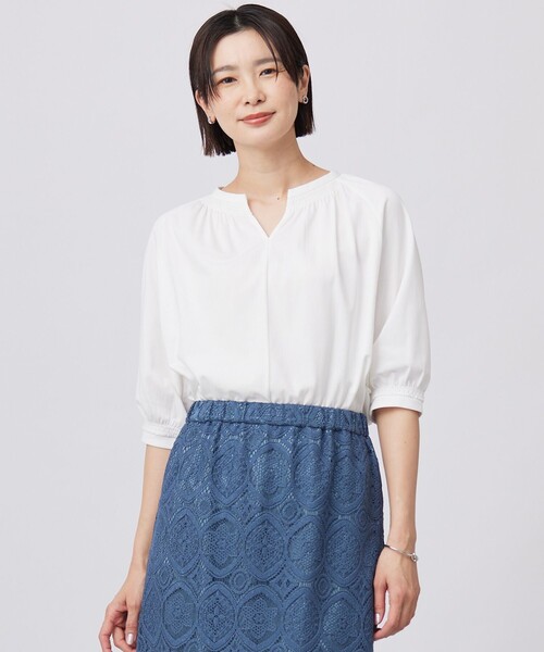 J.PRESS Ladies(J.プレス レディス)の「【洗える】トリコットバイオ シャーリング カットソー(Tシャツ/カットソー・レディース・ピンク系/ダルブルー系/ライトグリーン系/ホワイト系・SMALL)」の2枚目の写真