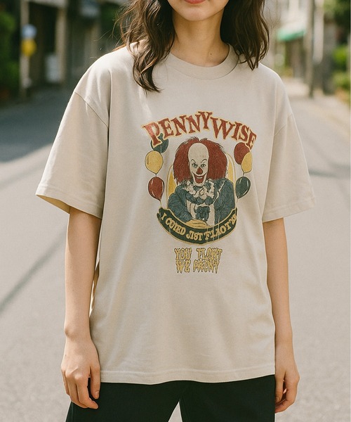 ALWAYS GOOD TIME(オルウェイズグッドタイム)の「【IT THE MOVIE】ワーナー/WARNER ピグメント風/プリント 半袖Tシャツ(Tシャツ/カットソー・レディース・ブラック系1/ホワイト系1/ホワイト系2/ブラック系2・M/L/LL)」の19枚目の写真