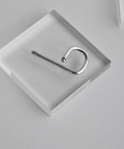 Yuki Yoshioka(ユーキヨシオカ)の「Double Finger Ring(リング・レディース・シルバー・ONE SIZE)」の2枚目の写真
