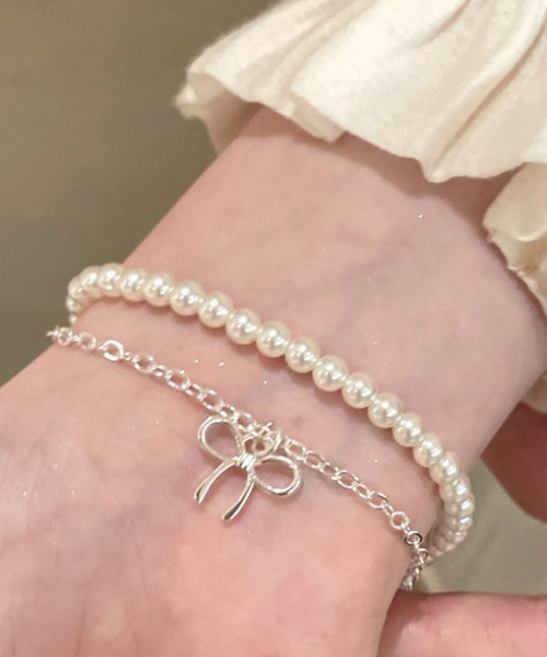 Vipoa(ヴィポア)の「Pearl&SilverRibbon ブレスレット(ブレスレット・レディース・シルバー・FREE)」の1枚目の写真
