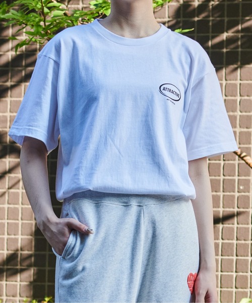 MODISH GAZE(モディシュガゼ)の「【MODISH GAZE】スモーキングガール SIT BACK AND RELAX半袖Tシャツ(Tシャツ/カットソー・レディース・ネイビー×ホワイト/ネイビー/ブラック/ホワイト・X-LARGE/LARGE/MEDIUM)」の10枚目の写真