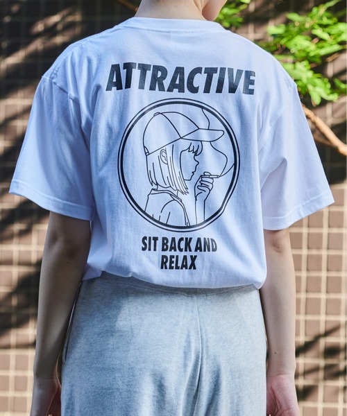 MODISH GAZE(モディシュガゼ)の「【MODISH GAZE】スモーキングガール SIT BACK AND RELAX半袖Tシャツ(Tシャツ/カットソー・レディース・ネイビー×ホワイト/ネイビー/ブラック/ホワイト・X-LARGE/LARGE/MEDIUM)」の12枚目の写真