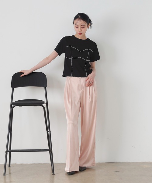 LIAN(リアン)の「メロービスチェラインTシャツ(Tシャツ/カットソー・レディース・アイボリー/ブラック/グリーン/モカ・FREE)」の19枚目の写真