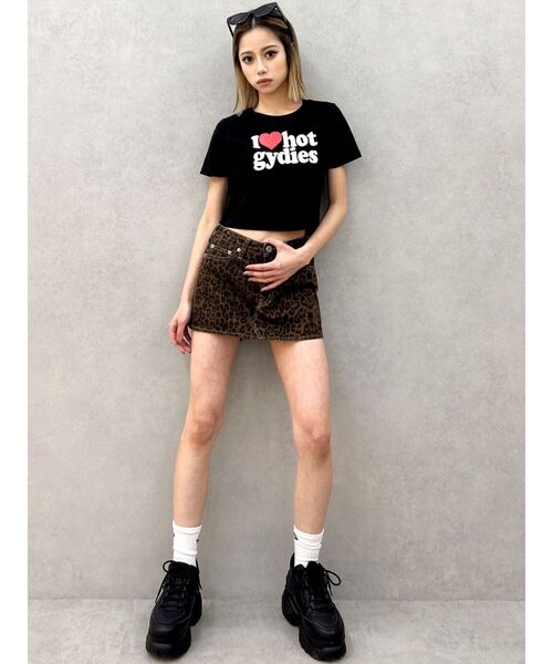 GYDA（ジェイダ）の「hot gydiesショートTシャツ（Tシャツ/カットソー・レディース・ブラック/オフホワイト・FREE）」の6枚目の写真