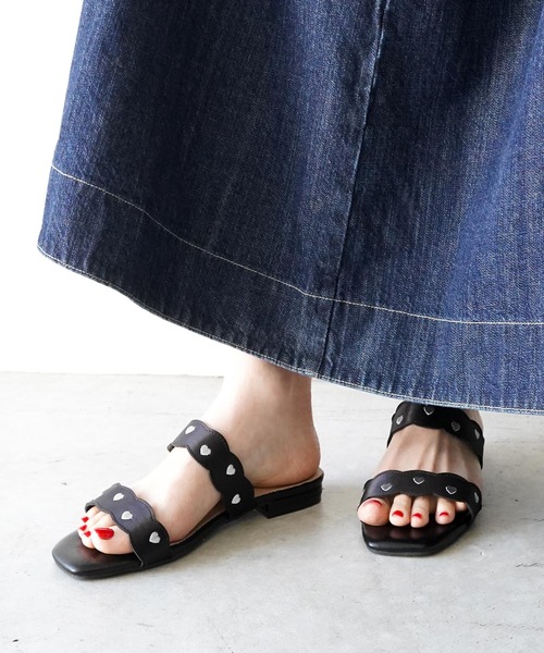 SESTO(セスト)の「ハート刺繍ウェーブストラップミュール(サンダル・レディース・ブラック・S/M/L/LL/3L)」の9枚目の写真
