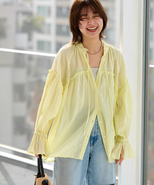 JOURNAL STANDARD relume(ジャーナルスタンダード レリューム)の「《追加》コットンボイルクリンクルフリルギャザーブラウス(シャツ/ブラウス・レディース・ブラック/ホワイト/イエロー・FREE)」の3枚目の写真