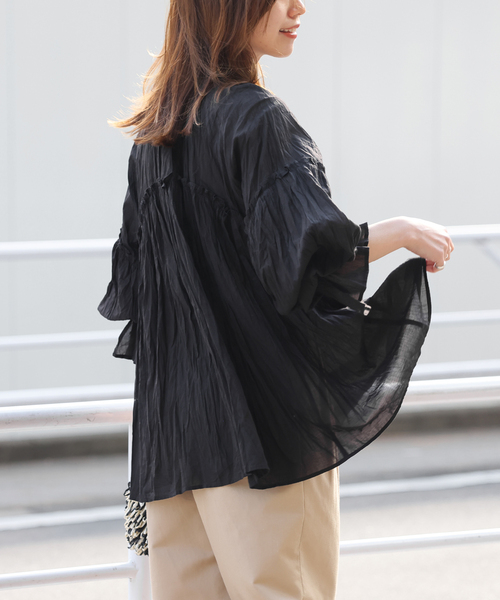 JOURNAL STANDARD relume(ジャーナルスタンダード レリューム)の「《追加》コットンボイルクリンクルフリルギャザーブラウス(シャツ/ブラウス・レディース・ブラック/ホワイト/イエロー・FREE)」の7枚目の写真