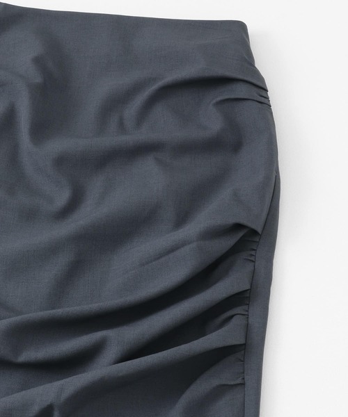 SENSE OF PLACE by URBAN RESEARCH(センスオブプレイスバイアーバンリサーチ)の「ドレープアイラインスカート(スカート・レディース・チャコールグレー/ブラック/ライトベージュ・SMALL/MEDIUM)」の4枚目の写真