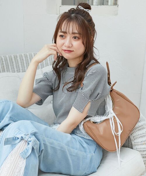 MAJESTIC LEGON(マジェスティックレゴン)の「【WEB限定アイテム/全13色でカラバリ豊富】タックスリーブトップス(Tシャツ/カットソー・レディース・ブラック/ブルー/アイボリー/ライトグリーン/ブラック系その他/ピンク/オフホワイト/ネイビー/イエロー/チャコールグレー/ボルドー/ブラウン/ラベンダー・MEDIUM)」の4枚目の写真