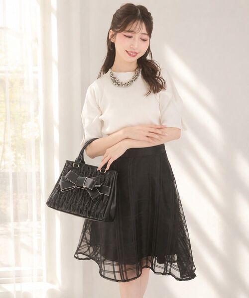 MAJESTIC LEGON(マジェスティックレゴン)の「タックスリーブトップス(Tシャツ/カットソー・レディース・ブラック/ブルー/アイボリー/ライトグリーン/ブラック系その他/ピンク/オフホワイト/ネイビー/イエロー/チャコールグレー/ボルドー/ブラウン/ラベンダー/グレイッシュベージュ・MEDIUM)」の16枚目の写真