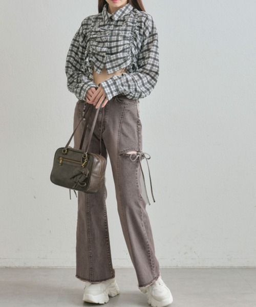 OLIVE des OLIVE（オリーブデオリーブ）の「【S/M/Lサイズ展開/美脚効果】サイドスリットストレッチデニムパンツ（デニムパンツ・レディース・ブラック/サックスブルー/ブルー・SMALL/MEDIUM/LARGE）」の13枚目の写真