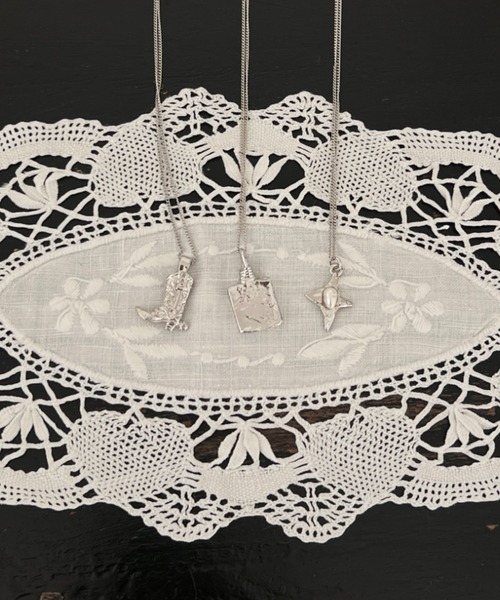 GIUNON（ジウノン）の「hand formed diamond necklace / ハンドフォームダイヤモンドネックレス（ネックレス・レディース・シルバー・FREE）」の15枚目の写真