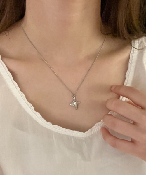 GIUNON（ジウノン）の「hand formed diamond necklace / ハンドフォームダイヤモンドネックレス（ネックレス・レディース・シルバー・FREE）」の18枚目の写真