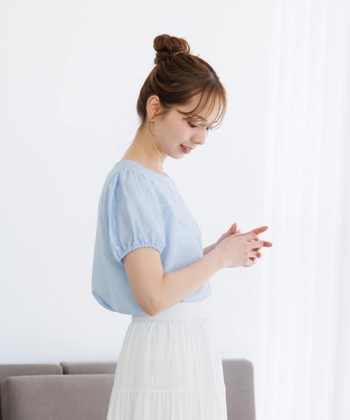 flower（フラワー）の「レースパフブラウス（シャツ/ブラウス・レディース・アイボリー/ブルー・FREE）」の3枚目の写真