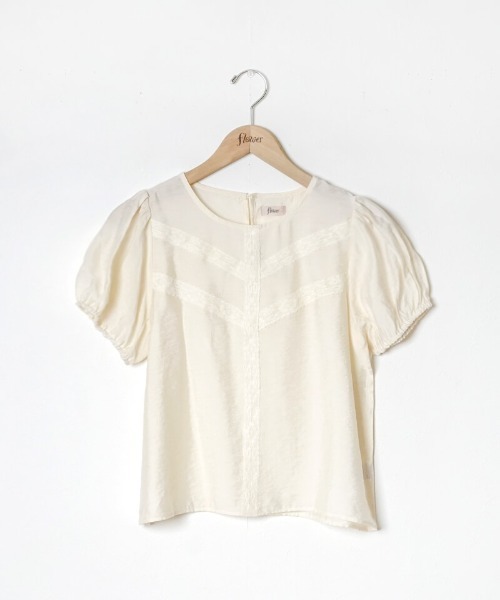 flower（フラワー）の「レースパフブラウス（シャツ/ブラウス・レディース・アイボリー/ブルー・FREE）」の14枚目の写真