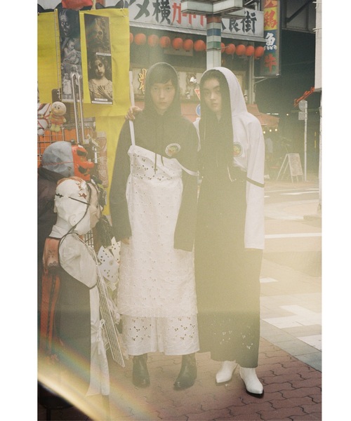 HOLIDAY（ホリデイ）の「SUPER FINE DRY DAMAGE L/S HOODIE (RASTER CIRCLE) スーパーファインドライダメージロングスリーブフーディー (ラスタサークル)（パーカー・レディース・ブラック/シルバーグレー/ホワイト・ONE SIZE）」の16枚目の写真