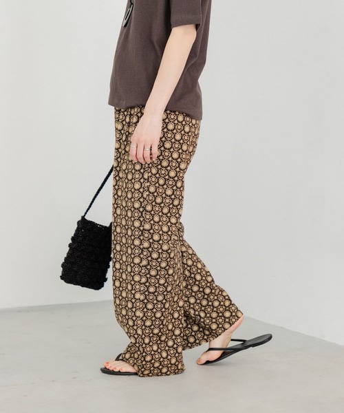 URBAN RESEARCH DOORS（アーバンリサーチドアーズ）の「アソート柄イージーパンツ（その他パンツ・レディース・ブラック/ブルー/ピンク・MEDIUM）」の7枚目の写真