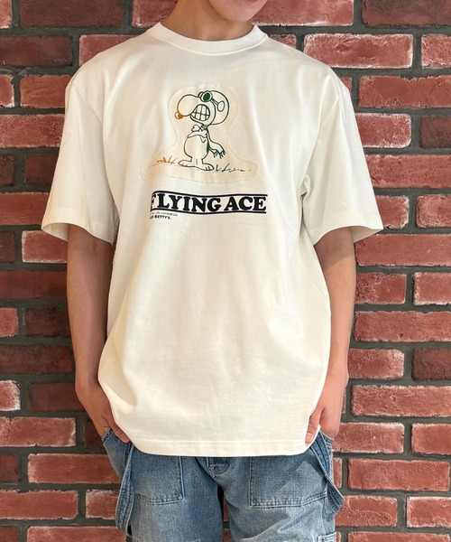 SNOOPY×OLD BETTY'S（スヌーピーカケルオールドベティーズ）の「スヌーピー【SNOOPY】organic cotton T-shirts(FLYING ACE)（Tシャツ/カットソー・レディース・オフホワイト/ブラック/ダークネイビー・L/XL/M）」の2枚目の写真