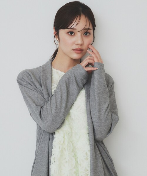 index(インデックス)の「シアージャージミドル丈カーディガン【接触冷感/UVケア/洗濯機洗い可】(カーディガン/ボレロ・レディース・ブラック/ナチュラル/グレー・00)」の11枚目の写真