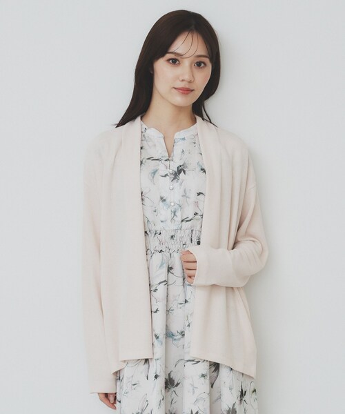 index(インデックス)の「シアージャージミドル丈カーディガン【接触冷感/UVケア/洗濯機洗い可】(カーディガン/ボレロ・レディース・ブラック/ナチュラル/グレー・00)」の18枚目の写真