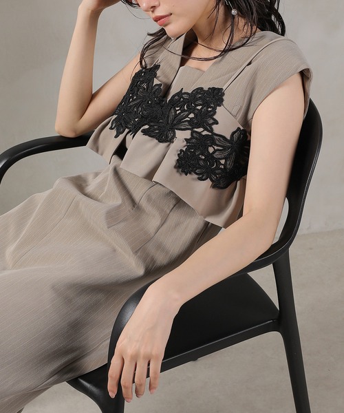 Kana（カナ）の「ピンストライプワンピース 花柄 ビスチェ 2点セット