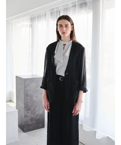 TONAL（トーナル）の「アシメフリルハイネックブラウス（シャツ/ブラウス・レディース・アイボリー/オフホワイト/ブルー・MEDIUM）」の6枚目の写真