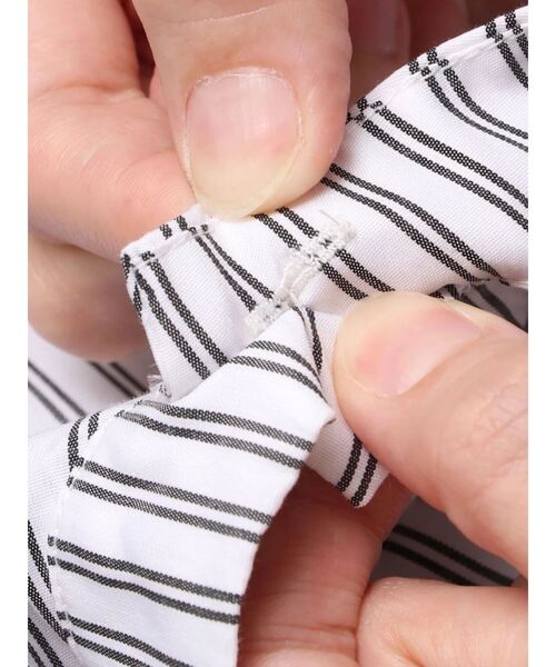 TONAL（トーナル）の「アシメフリルハイネックブラウス（シャツ/ブラウス・レディース・アイボリー/オフホワイト/ブルー・MEDIUM）」の20枚目の写真