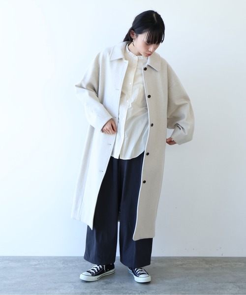 yuni（ユニ　）の「ウールsuper100 bal collar cocoonコート（ステンカラーコート・レディース・アイボリー/カーキ/ブラック/グレー・FREE）」の2枚目の写真