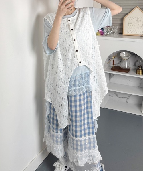 NANAHACHI(ナナハチ)の「アシンメトリーレース 半袖Tシャツ(Tシャツ/カットソー・レディース・ブルー/ホワイト/イエロー・FREE)」の15枚目の写真