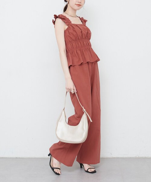 natural couture（ナチュラルクチュール）の「【WEB限定】シャーリングキャミパンツセット（その他パンツ・レディース・ブラウン/レンガ/ライトベージュ/ブラック・FREE）」の4枚目の写真