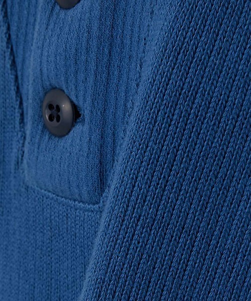 BLUE BLUE(ブルーブルー)の「ダブルフェイスリブ ミリタリー 5ボタン ヘンリーネック ロングスリーブTシャツ(Tシャツ/カットソー・メンズ・ナチュラル/ネイビー・M/L/S/XL)」の8枚目の写真