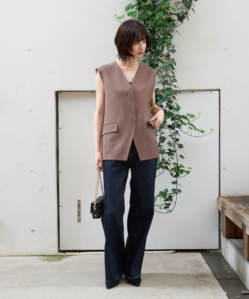 Rouge vif Anna(ルージュヴィフアンナ)の「リネン混サマーノーカラージレベスト(ベスト・レディース・ホワイト/ブラウン・フリー)」の20枚目の写真