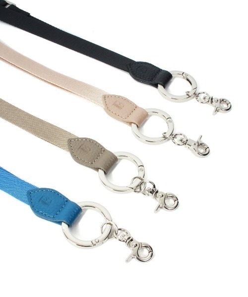 Beau're（ヴュレ）の「【BEAURE/ビュレ】Nylon Multi ストラップ（スマホグッズ・レディース・ブラック/ベージュ/カーキ/ブルー・FREE）」の13枚目の写真