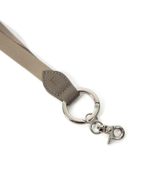 Beau're（ヴュレ）の「【BEAURE/ビュレ】Nylon Multi ストラップ（スマホグッズ・レディース・ブラック/ベージュ/カーキ/ブルー・FREE）」の9枚目の写真